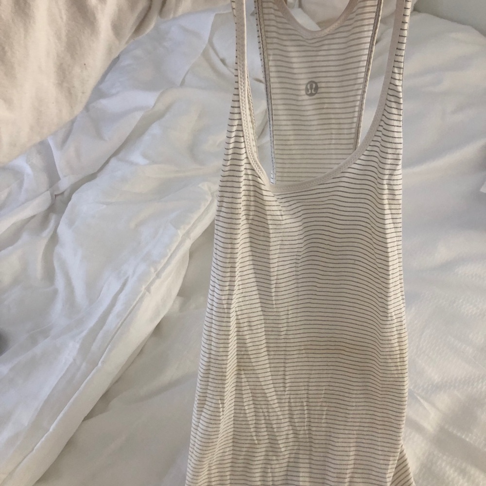 Lululemon tank! Size 6 super comfy